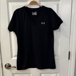 Under Armour Women's Black Short Sleeve Tee